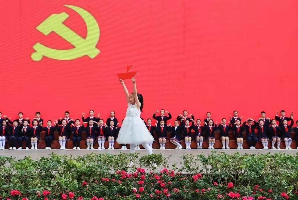 市统计局：在长途客运总站及周边开展志愿服务